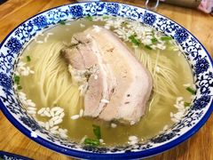 枫镇大肉面-裕兴记·三虾面(西北街总店)