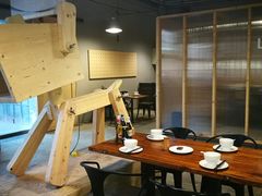 -几个木匠匠人厨房