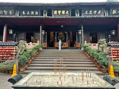 -峨眉山报国寺