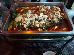 -罗满娘特色豆花烤鱼