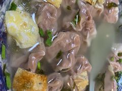 三鲜牛肉馄饨-老新隆牛肉锅贴(新街口店)