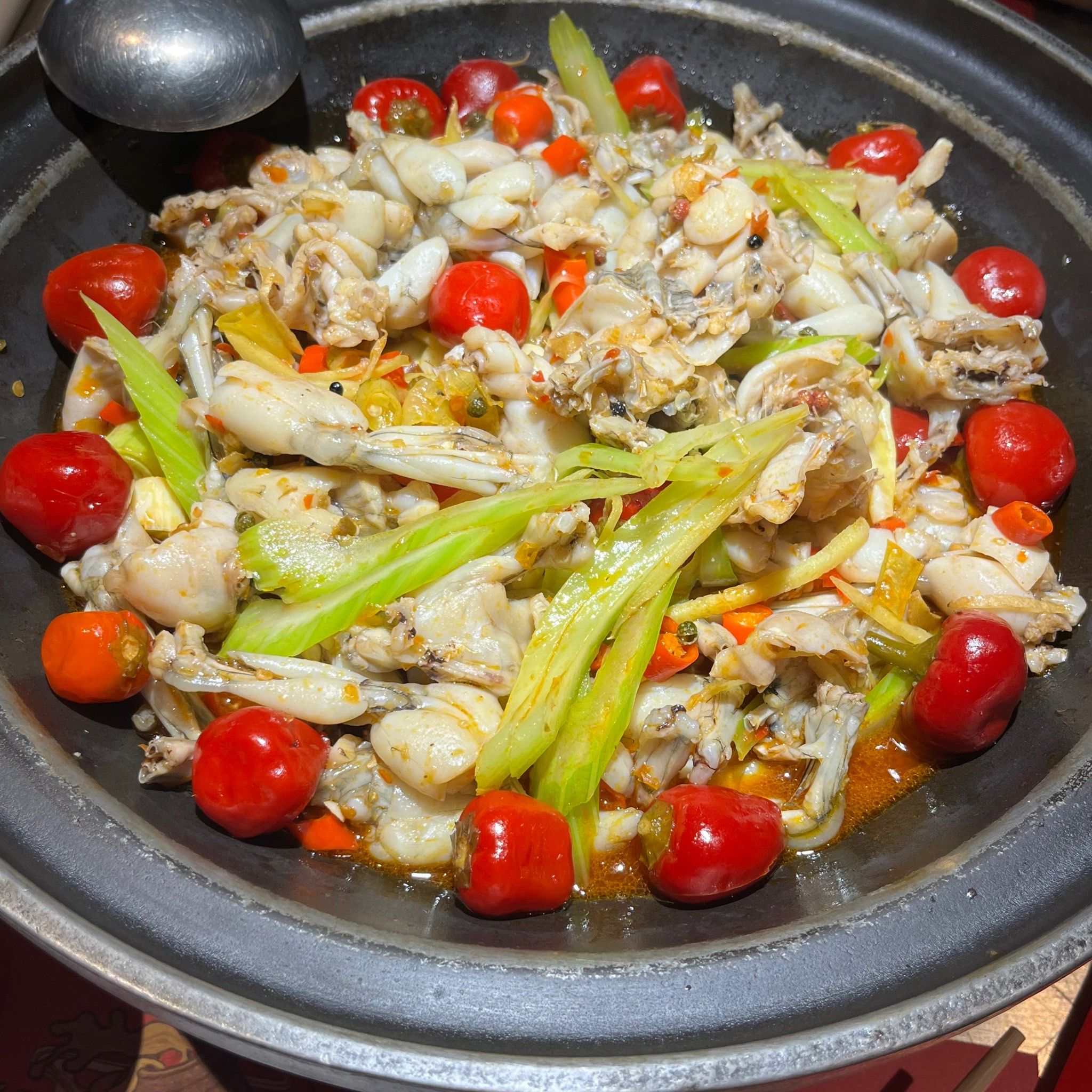 蛙三泡椒牛蛙也太好吃了吧!