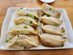 牛肉鍋貼-小姜锅贴(凤凰街店)