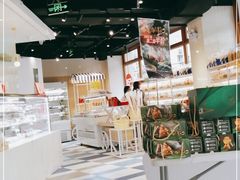 -85度C(生甜甜圈研究工坊·上海平凉店)