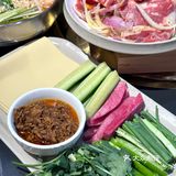 三街也有了！齐齐哈尔烤肉！连吃2天了🤤  真是羡慕三街的盆友