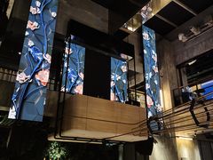 -The ROOF (通盈中心店)