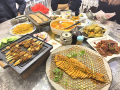 -天天向上素食餐厅(五台山店)