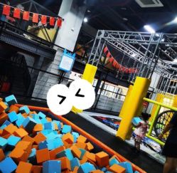 -蹦贝运动中心·蹦床·攀岩·闯关(龙岗店)