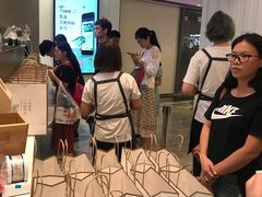 -奈雪的茶(市百一店)