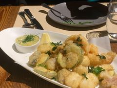 炸什锦海鲜沙拉-Mercato莫卡多露台餐厅与酒吧(K11店)