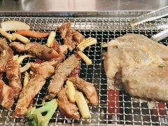 -马路牙子地桌烤肉(工体店)