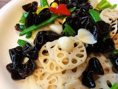 -巴扎美食·新疆菜·西域歌舞表演餐厅(新疆大厦店)