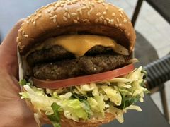 -The Habit Burger Grill 哈比特汉堡(复兴soho店)