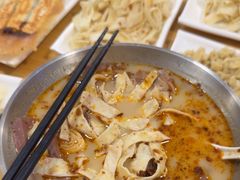 -八百里牛肉汤(盖饭·锅贴·万象城店)