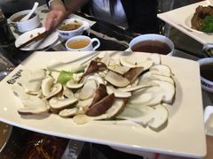 -何鲜菇火锅(大营盘店)