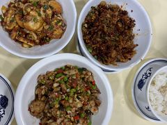 -笨罗卜浏阳菜馆(太平街店)