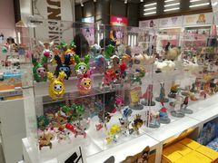 -泡泡玛特POPMART(蓝色港湾店)