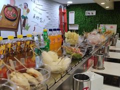 -百品聚旋转火锅(万德庄店)