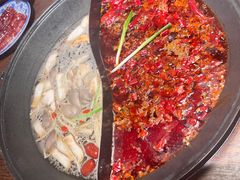 -萍姐火锅·公路夜市(武汉首店)