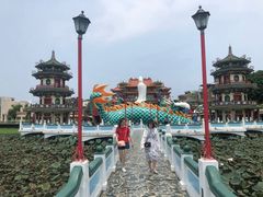 -龙虎塔