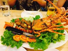 -J Daeng Seafood