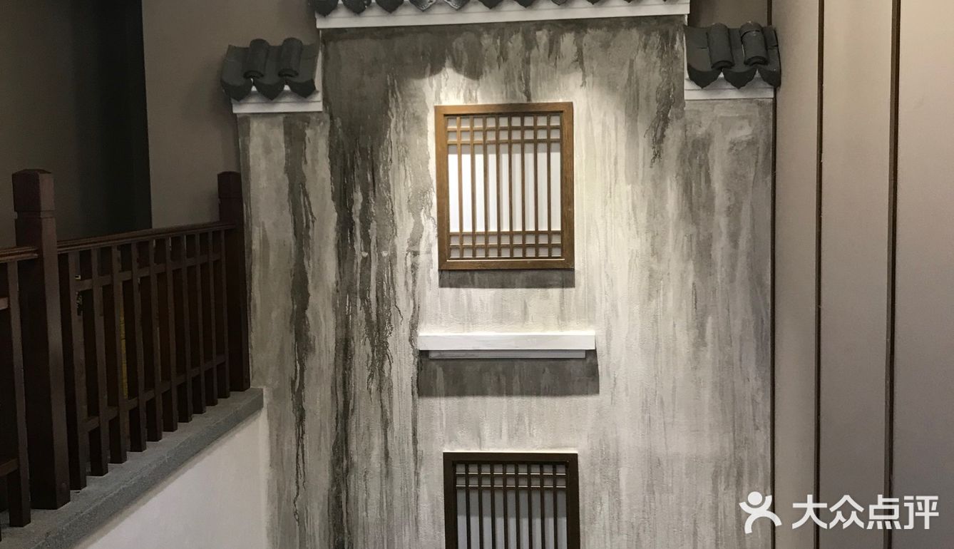 地理位置： 望江西路学府名都沿街商铺 壹竖餐厅