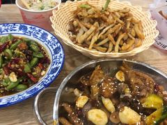 -江城燕子大排档(江汉路步行街店)