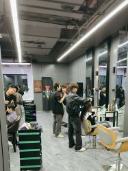 -藤野造型烫发染发