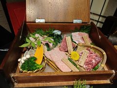 -山川小町·极番烧肉(新地假日广场店)