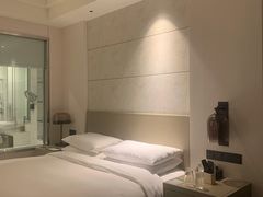 -上海漕河泾万丽酒店