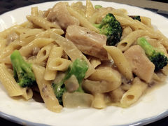 烟熏鸡肉通心粉沙拉-星巴克(天津有巢公馆店)