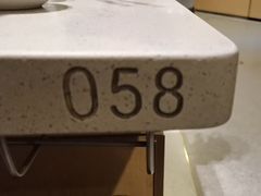 -海底捞火锅(宝龙广场夜宵主题店)