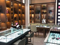 -回瑞眼镜·蔡司·依视路官方授权店(广益路万达店)