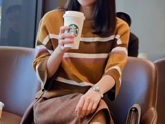 燕麦拿铁（大杯）-星巴克(南宁华润幸福里店)
