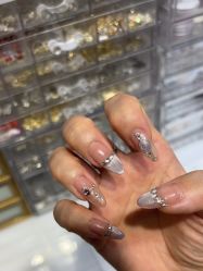 -尤米一站式美甲美睫