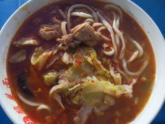 -二小酸辣鸡丝面