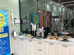 -茂菊口腔连锁(浦东南路店)
