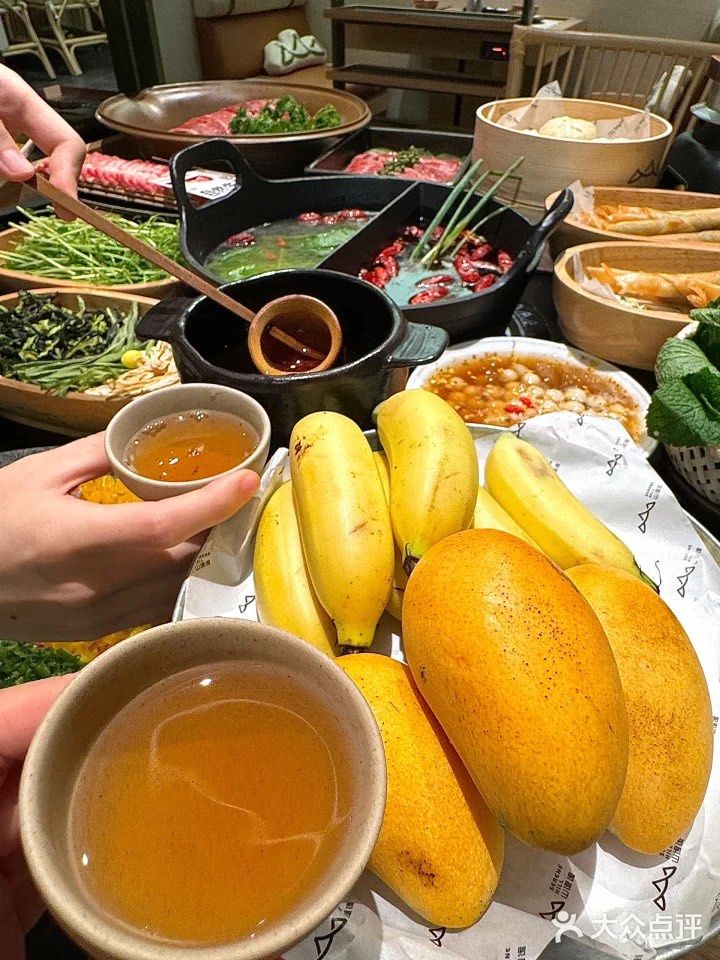 鲜到炸裂！霸宴鲜串的烧烤宇宙太绝了🤯🍢
