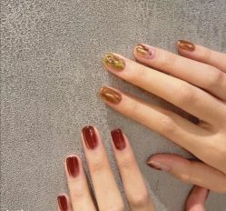 -纤纤玉手美甲美睫美容