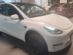 -TESLA 特斯拉(上海太古汇体验店)