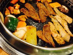 -炼火烤肉店
