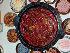 红汤小锅-卤校长老火锅(杨家坪直营店)