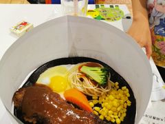 -汤姆家的牛排意面披萨(新城市广场店)