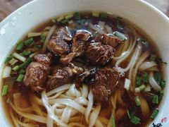 -矮子粉店1985·长沙米粉(湘春路店)