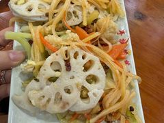 素拼凉菜-手擀菠菜面(西康路店)