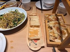 -关东小磨东北菜(上海长风大悦城店)