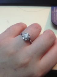 1克拉F色VS2-威德钻石-克拉钻大本营(南京东路店)