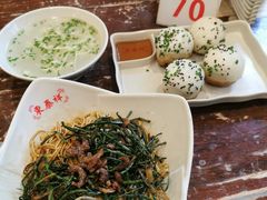 开洋葱油拌面加蛋皮汤-东泰祥生煎馆(长宁路店)