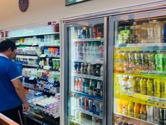 -全家便利店(愚园店)