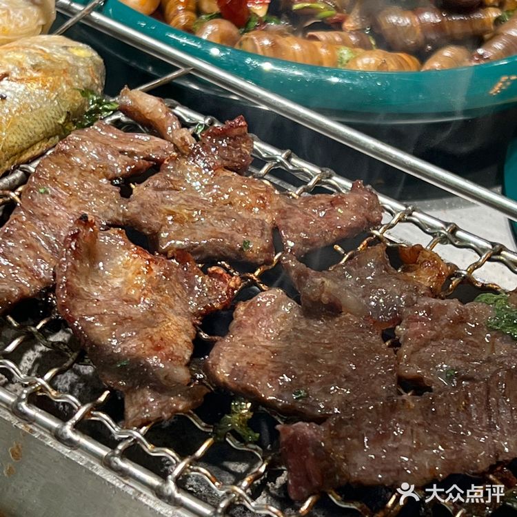 香迷糊了家人们 这家新开的烧烤快冲！